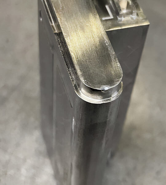 図面が無い移管金型のオーバーホール及びクリーニング
